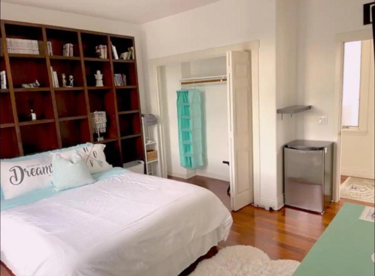 Hills Of City, Your Serene Away From Homestay Los Angeles